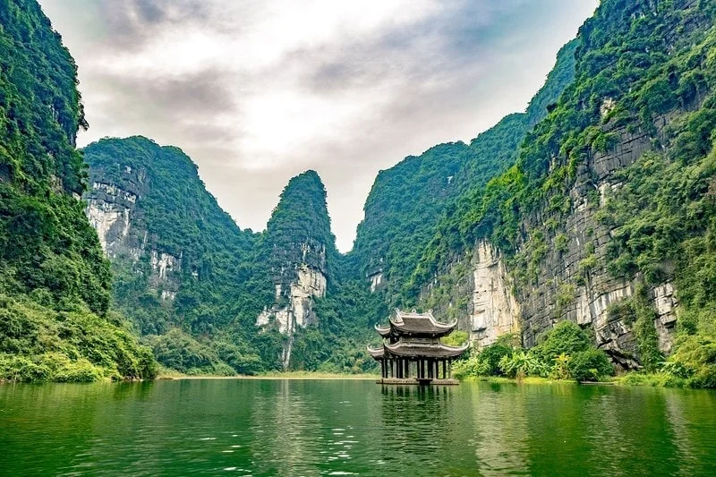 Ninh Binh in 2 Days: The Only Itinerary You Need (2026)