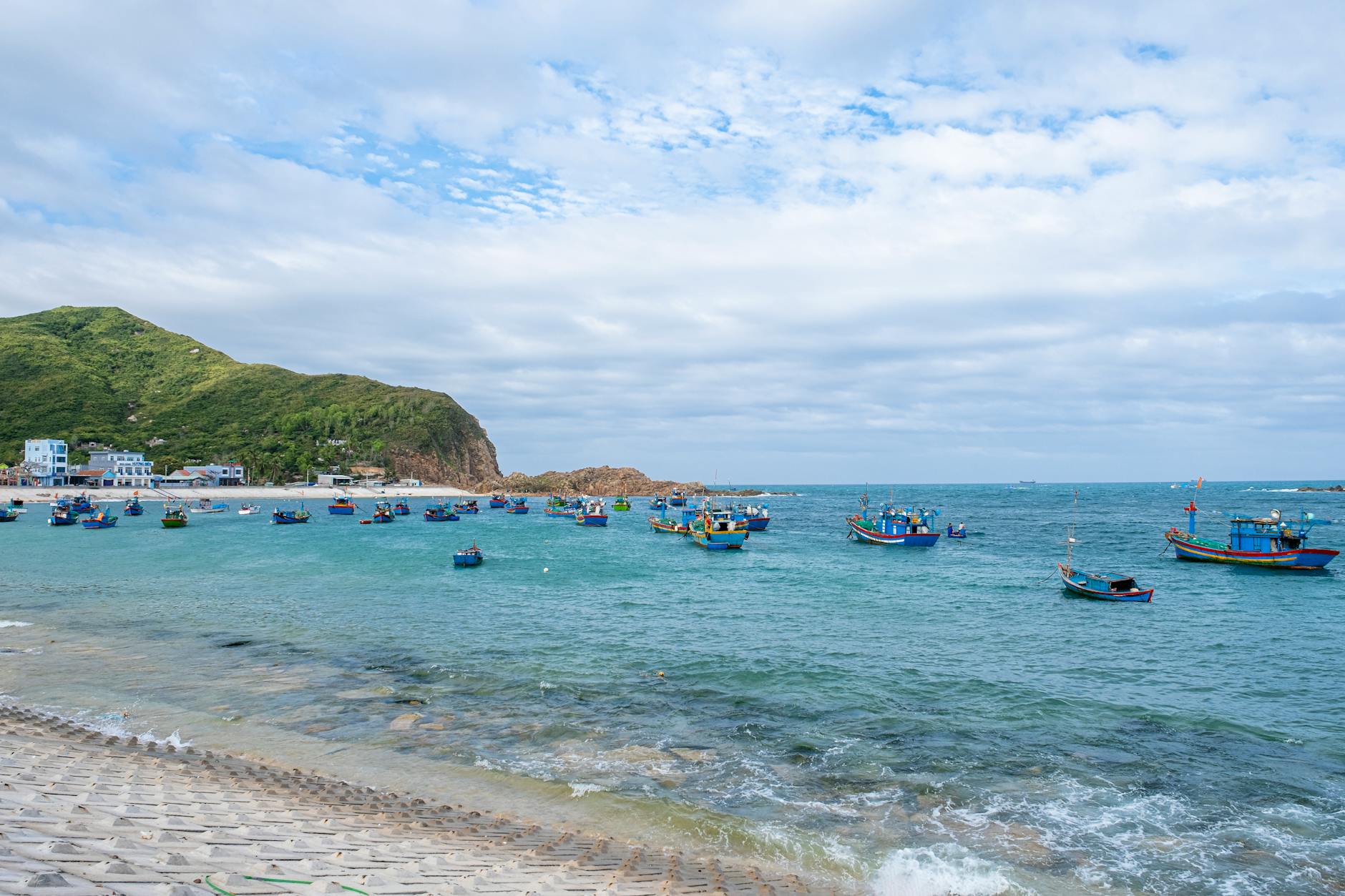 10 Vietnam Towns That Quietly Outshine Halong and Hanoi