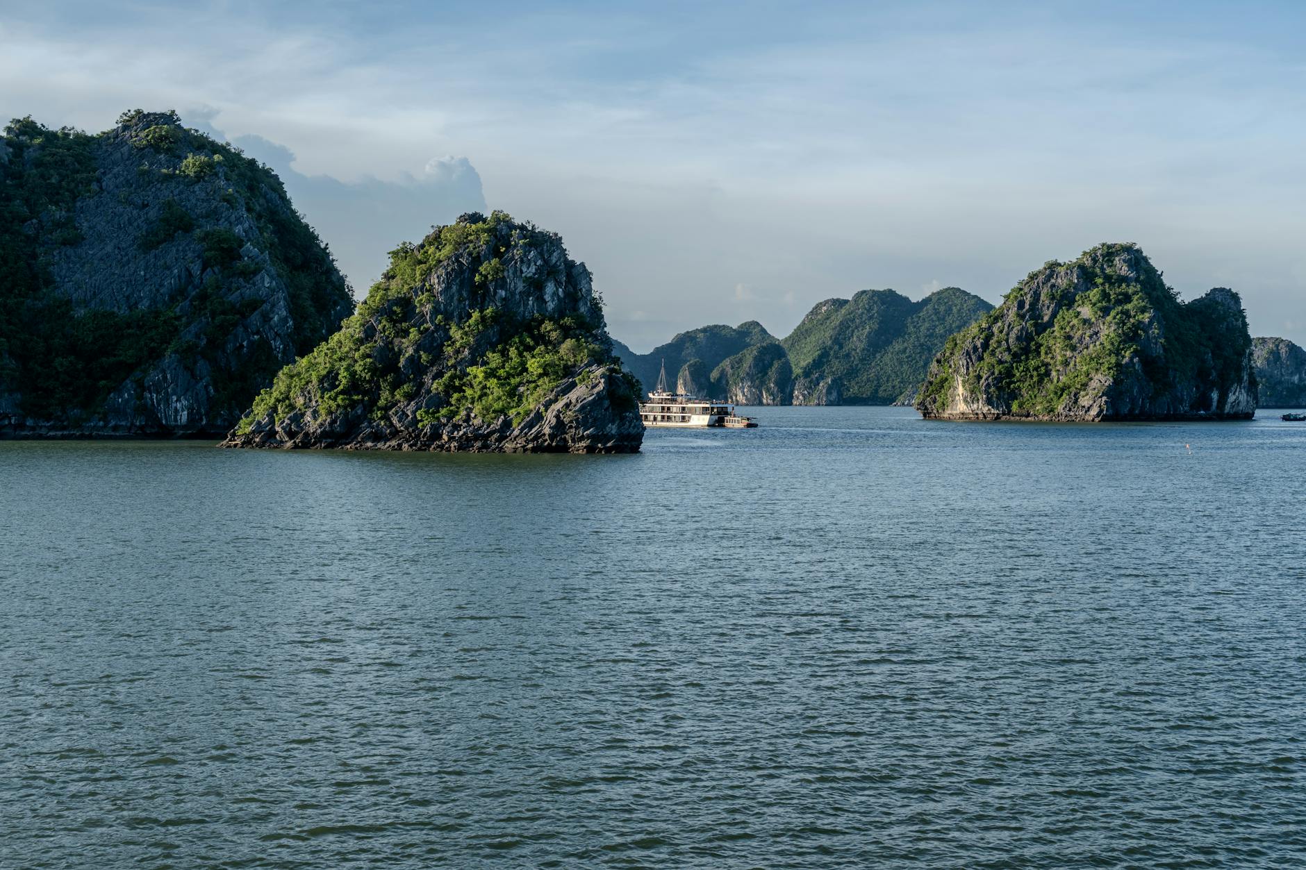 Travel to Ha Long Bay: a complete guide to Vietnam’s legendary seascape